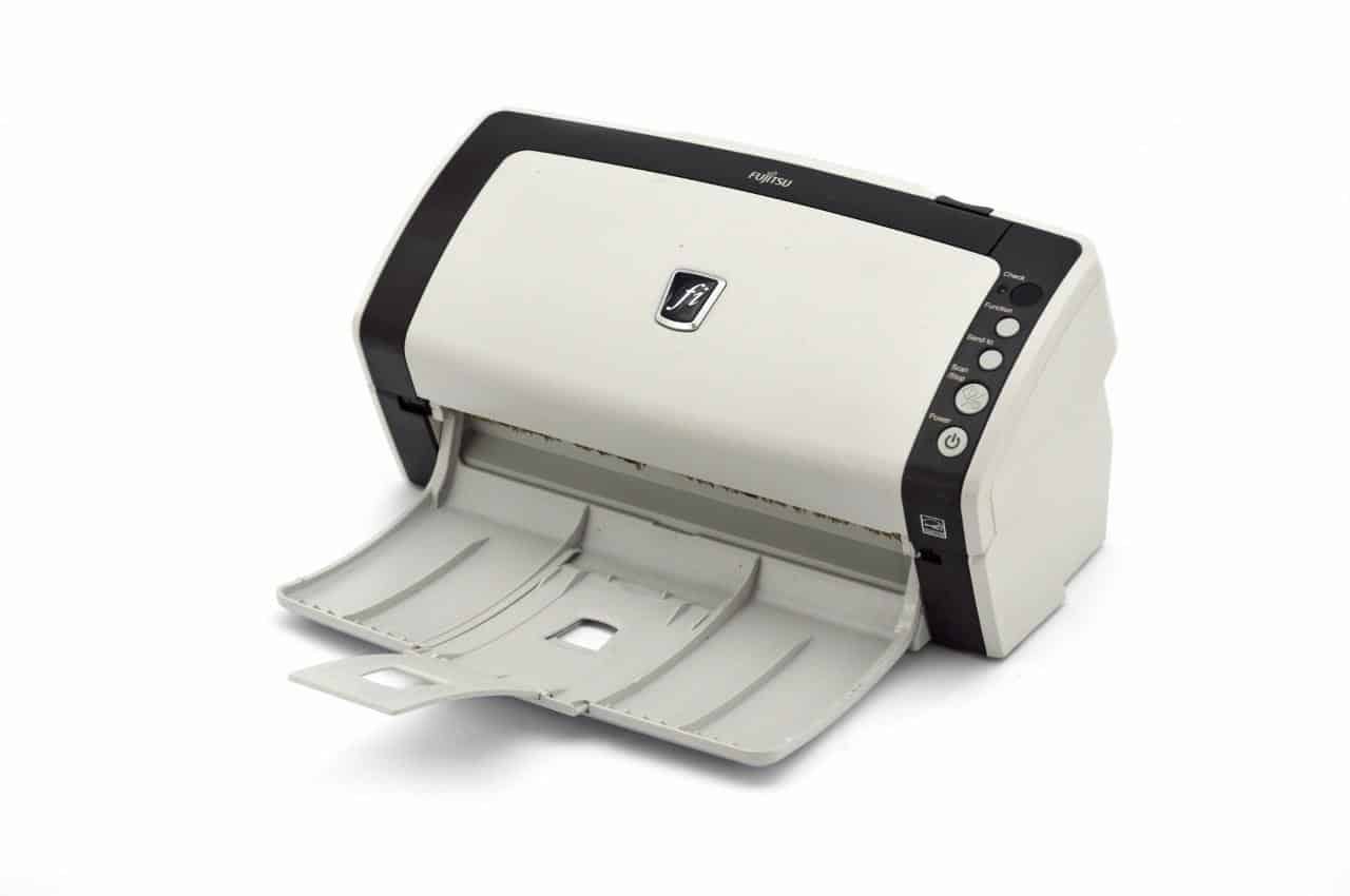 PA03540-B055 Fujitsu fi-6130 600 DPI 30 PPM USB Duplex Desktop Sheetfed Scanner
